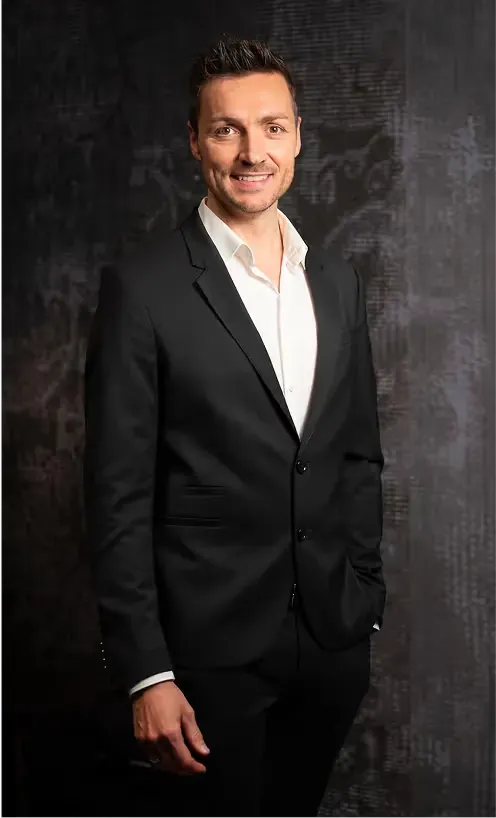 Robert Schöne